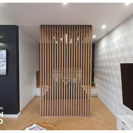 Odrodzenia 14 아파트 슈치트노